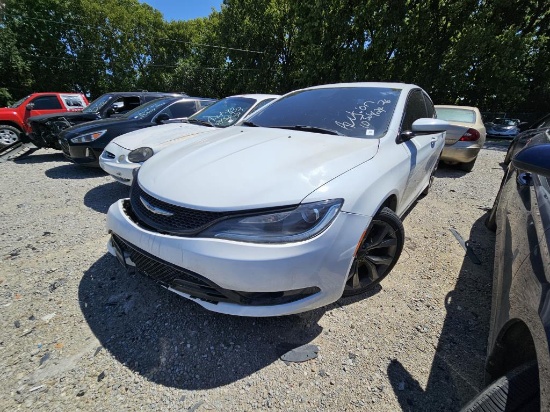 2015 Chrysler 200 Tow# 15421