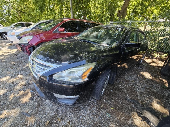 2013 Nissan Altima Tow# 14079