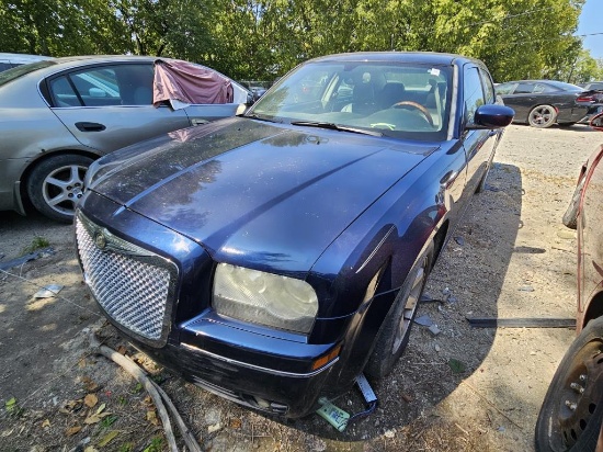 2005 Chrysler 300 Tow# 16429