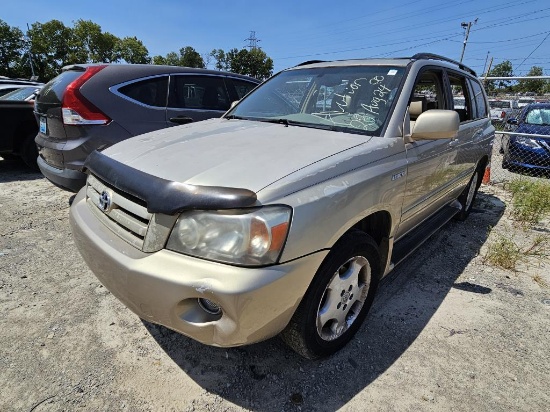 2005 Toyota Highlander Tow# 16256