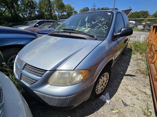 2005 Dodge Caravan Tow# 16416