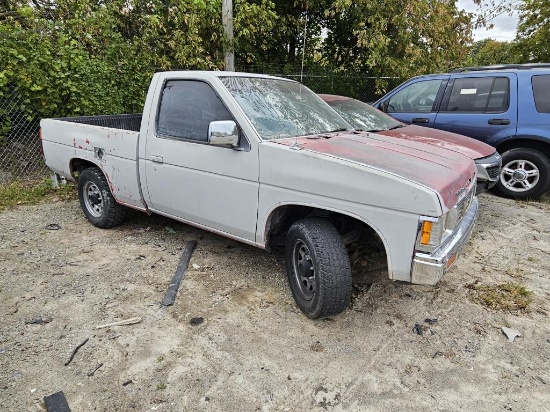 1987 Nissan D21 Tow# 17763