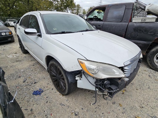 2012 Chrysler 200 Tow# 17743