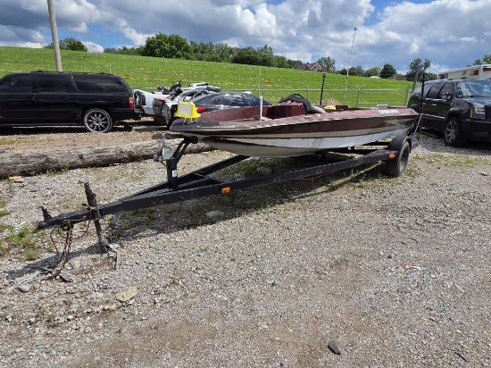 1987 HYDRA-SPORTS BOAT WITH TRAILER Tow# 26232