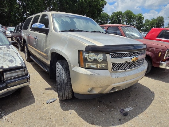 2007 CHEVROLET SUBURBAN Tow# 8963830