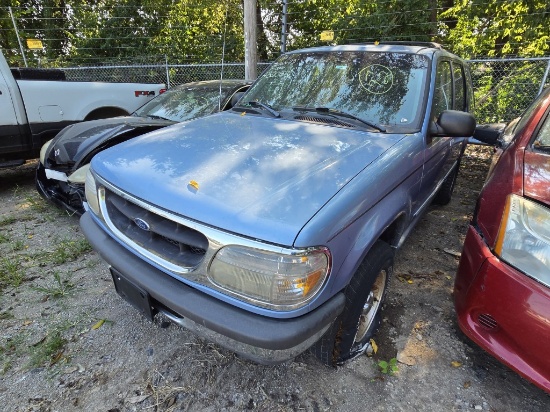 1998 FORD EXPLORER XL Tow# 9472654
