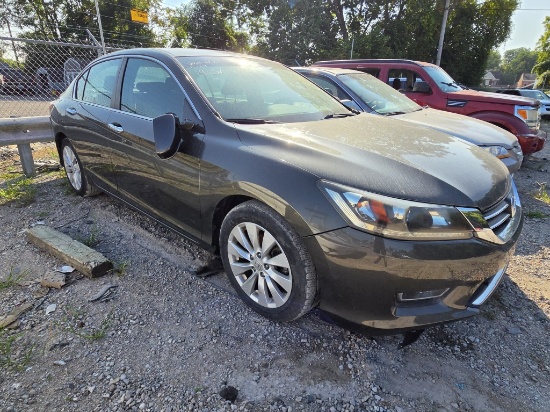 2013 HONDA ACCORD Tow# 9045308
