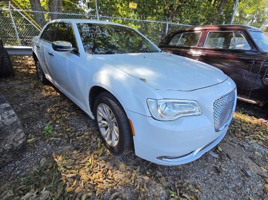 2017 CHRYSLER 300 Tow# 9546312