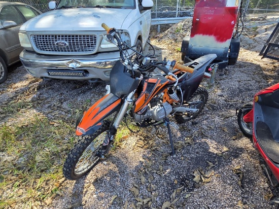 X-PRO K3R-125 SAIL DIRT BIKE Tow# 9551298