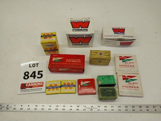 Assortment of primers, and some bullets