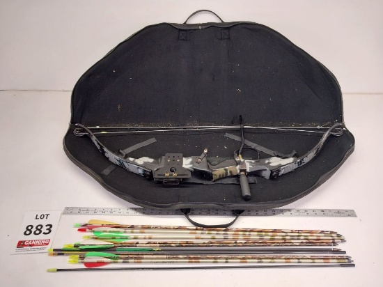 Camo compound bow with arrows and soft case