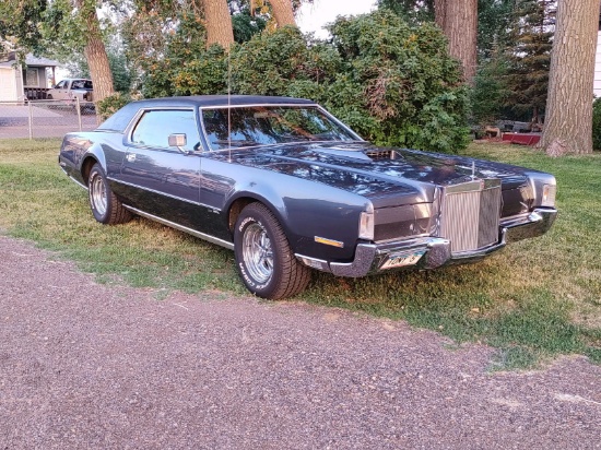 1972 Lincoln Continental