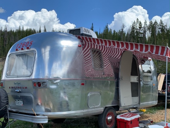 1970 Airstream  Land Yacht