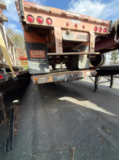 Fontaine 48' Flatbed Trailer & Hobbs 45' Flatbed Trailer