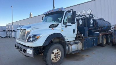 2015 International 7600 T/A Chemical Treater Truck