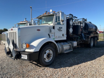 2018 Peterbilt 367 T/A Chemical Treater Truck