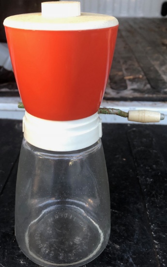 VINTAGE FEDERAL HOUSEWARES NUT GRINDER ORANGE WITH WHITE LID