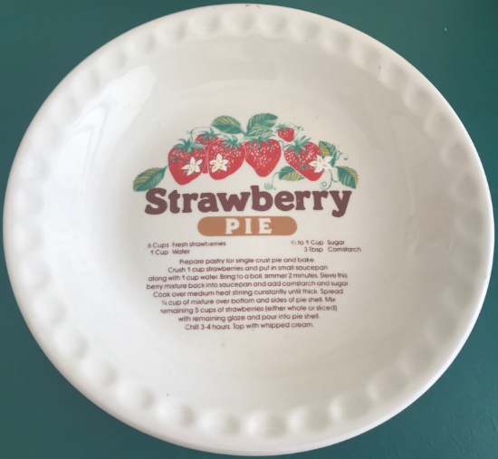 VINTAGE STRAWBERRY PIE PLATE WITH RECIPE