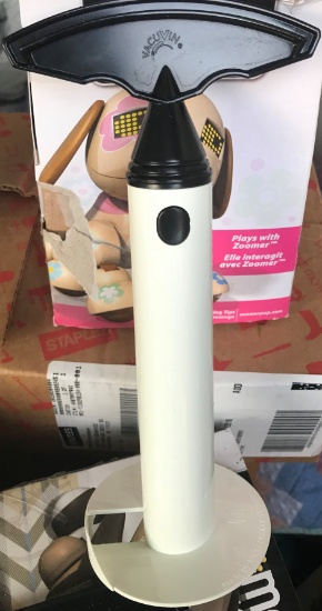 KITCHEN LOT - VACUVIN PINEAPPLE CORER & MORE