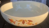 HALL'S SUPERIOR KITCHENWARE MARY DUNBAR AUTUMN LEAF DESIGN BOWL