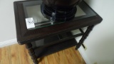 TABLE w/ GLASS TOP