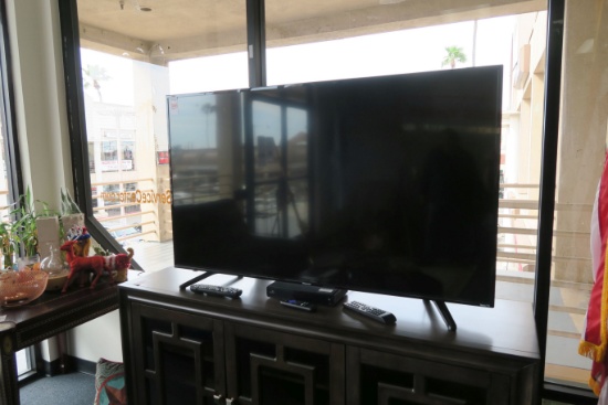 Hisense 55" Flat Screen TV LED/LCD Model 554HD