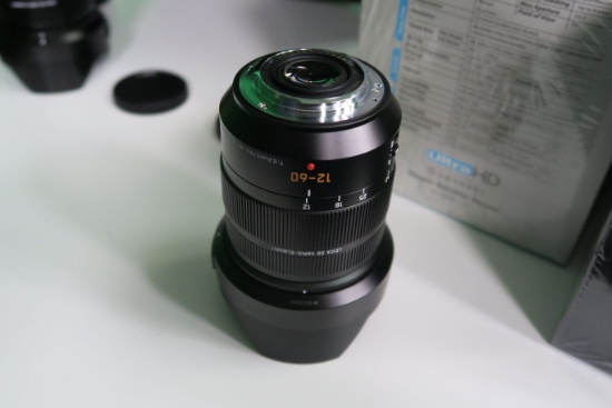 Leica DG Vario-Elmarit Lumix Lens, 1:2.8-4.0/12-60 T:0.24m/0.79ft W:0.20m/0.66ft