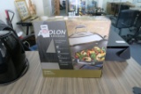 Anolon Non-Stick Covered Wok