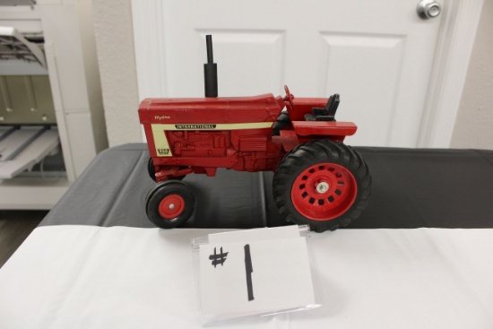 Antique Collectible Toy Tractor Auction
