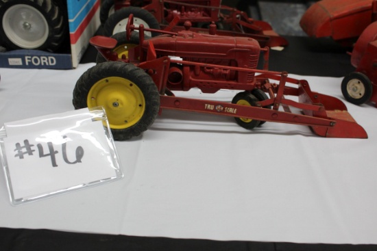 TRU SCALE TRACTOR