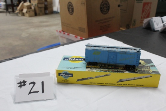 HO SCALE TRAIN BOX CAR L&N #197153