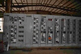 CUTLER HAMMER 16 SECTION MCC PANEL W/ 4-200 HP STARTER W/ 1-125 HP STARTER W/ 1 SIZE 4 STARTER W/ 2