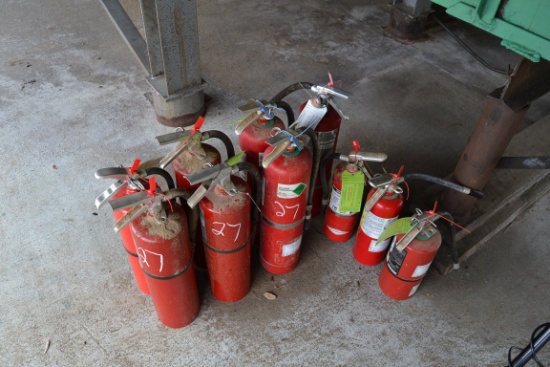 LOT OF FIRE EXTINGUISHERS