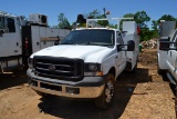 2003 FORD F550 SERVICE TRUCK W/ POWER STROKE DIESEL ENGINE W 5 SPD TRANS W/ SERVICE BED W/ AUTO CRAN