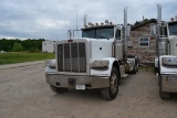 2009 PETERBILT MODEL 389 DAY CAB ROAD TRACTOR W/ CUMMINS DIESEL ENGINE W/ 18 SPD TRANS AIR RIDE W/ 4