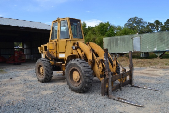 CAT 920 ARTICULATING WHEEL LOADER W/ FORKS W/ ENCLOSED CAB W/ 17.5X25 RUB SN#62K8386