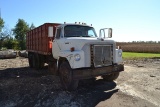 INTERNATIONAL TANDEM AXLE DUMP TRUCK