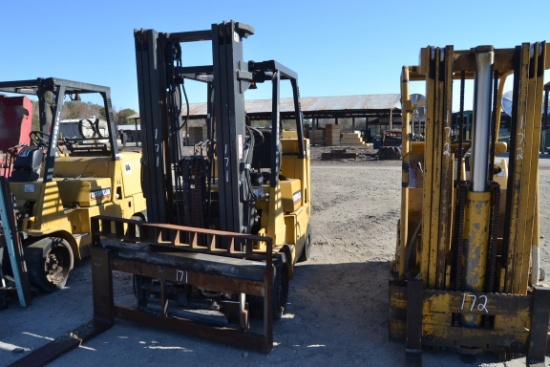 CAT MODEL GC40KS FORKLIFT FOR PARTS