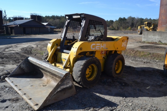 GEHL 7600 SKID STEER
