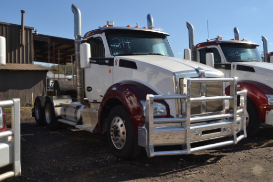 2016 KENWORTH MODEL T880 DAY CAB ROAD TRACTOR