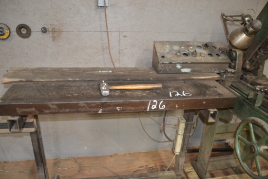 HAMMERING BLOCK, WORK TABLE & 1 TOOL