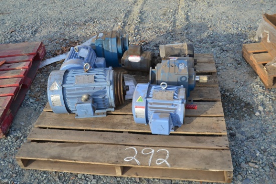 PALLET OF MOTORS