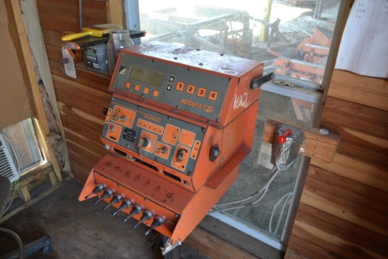 "2006 WOODMIZER LT70 PORTABLE BANDMILL W/25HP MOTOR W/LOG TURNER W/LOG LOADER W/CONTROLS W/10HP HYDR