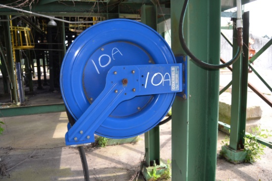 (4) AIR HOSE REELS