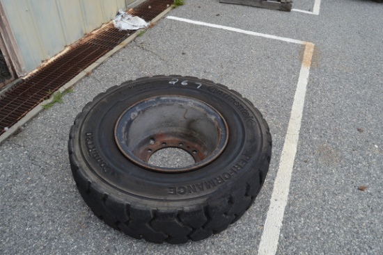 10.00R 20 TIRE FOR HYSTER MODEL 190 FORKLIFT