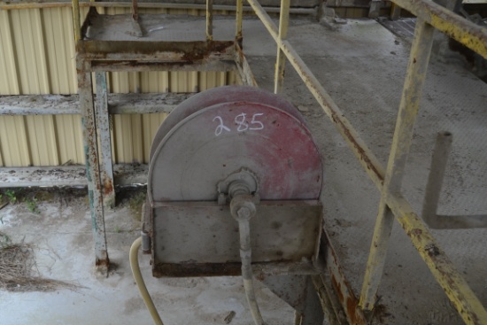 (4) AIR HOSE REELS