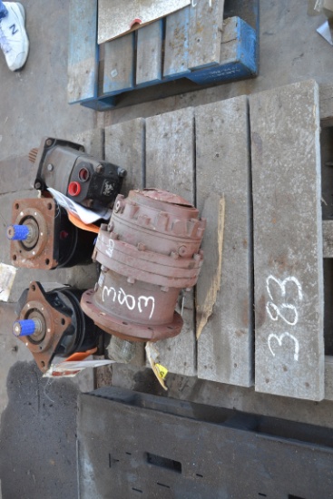(4) HYDRUALIC MOTORS