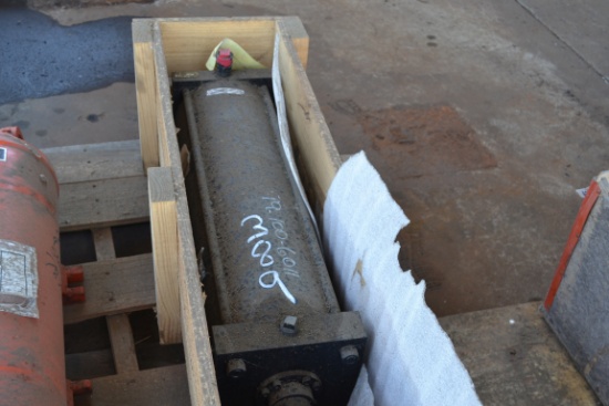 NEW HYDRUALIC CYLINDER