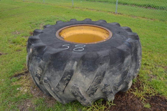 30.5X32 TIRE ON JOHN DEERE RIM