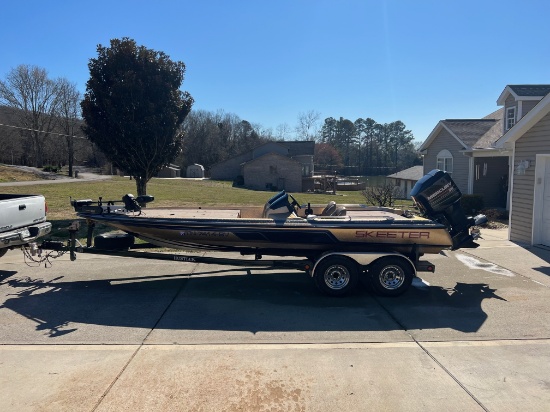 1995 SKEETER MODEL 300ZX DUAL CONSOLE BASS BOAT